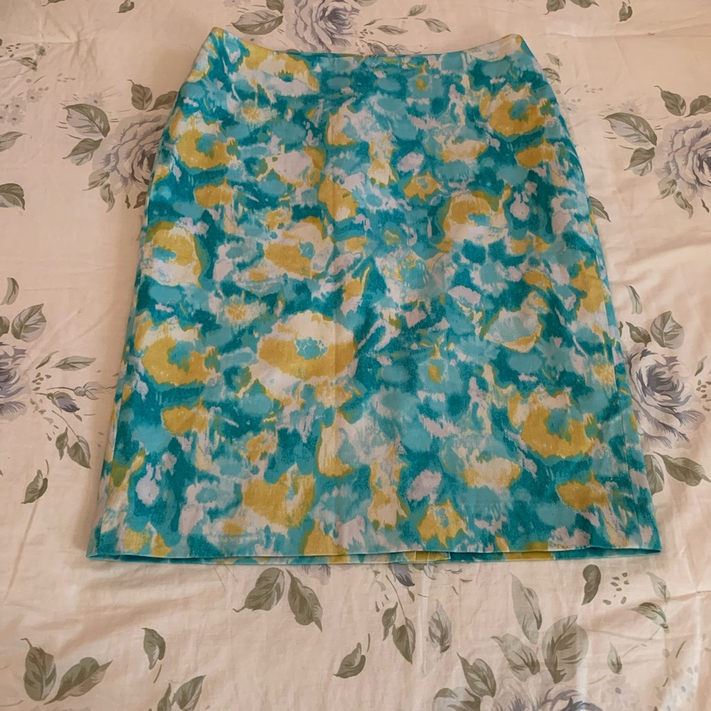 Talbots Floral pencil skirt